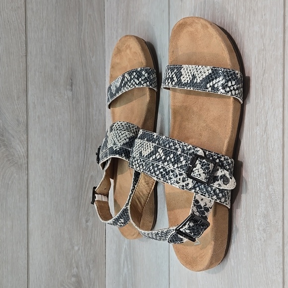 Vionic Women Samar Snakeskin Leather Ankle Sandals Shoes Sz 10 - Picture 2 of 11